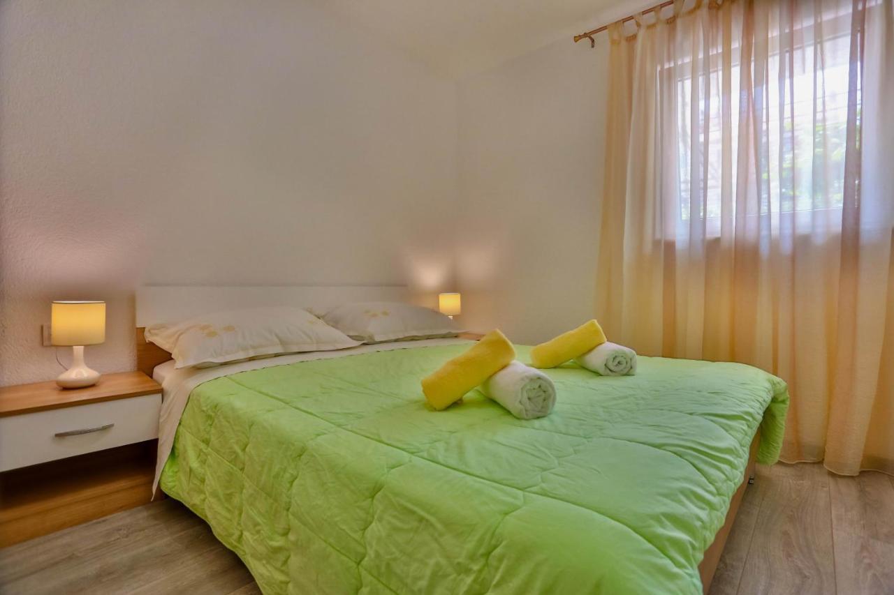Apartments With A Parking Space Sutivan, Brac - 752 מראה חיצוני תמונה